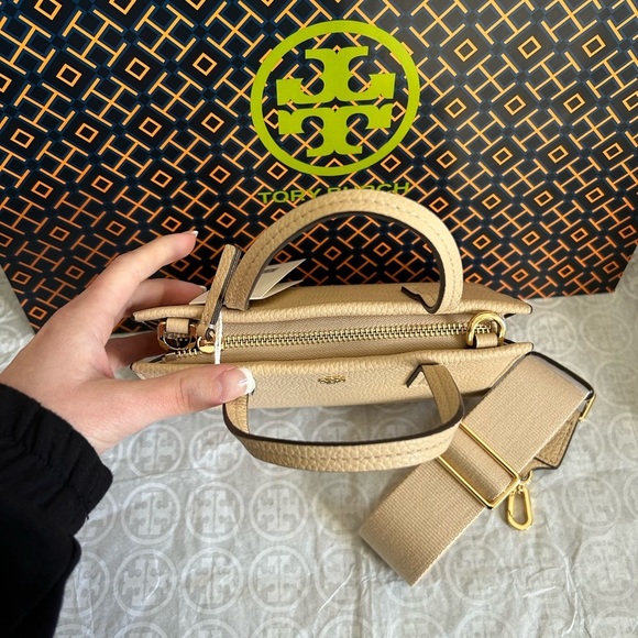 Tory Burch Blake Mini Tote Bag Crossbody Bag Soft Serve Gold Tan Cream - Picture 4 of 9